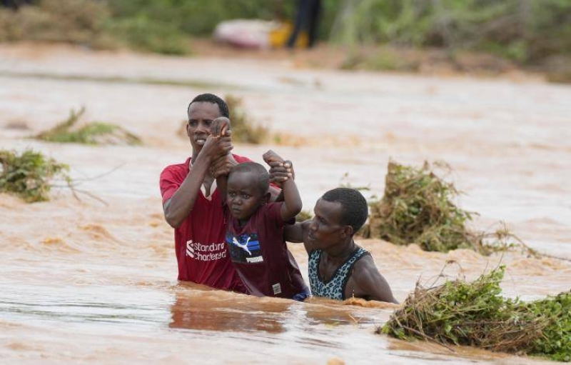 Inondations Le Kenya Met En Place Un Centre Durgence L Observateur