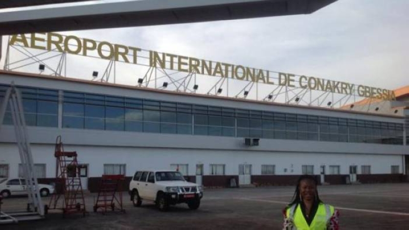 Guin E L A Roport International De Conakry Fait Peau Neuve L   9399 