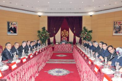 Le Roi Mohammed VI présidant le Conseil des ministres
