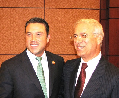 Le représentant Michael Grimm co-président du Congressional Morocco Caucus avec l’ambassadeur du Maroc aux USA  Rachad Bouhlal