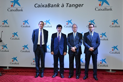 De gauche à droite, Ali Kadiri, country manager de CaixaBank au Maroc; Ignacio Alvarez-Rendueles, DGA de CaixaBank ; José de Carvajal, ambassadeur d’Espagne au Maroc, et Mohamed Mesbah, directeur de l'agence de CaixaBank à Tanger.
