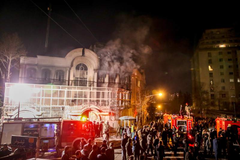 Des manifestants ont attaqué, le 2 janvier 2016, l'ambassade d'Arabie Saoudite à Téhéran. 