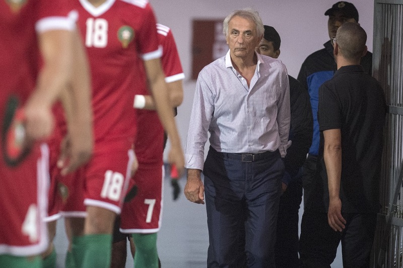 Morocco's new coach Vahid Halilhodzic (C) walks prior to the friendly football match between Morocco and Burkina Faso in Marrakesh on September 6, 2019. (Photo by FADEL SENNA / AFP)