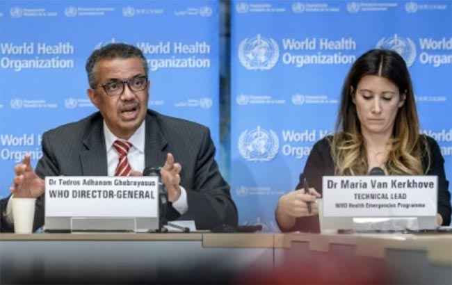 Dr Maria Van Kerkhove, chef de lu2019unitu00e9 des maladies u00e9mergentes et des zoonoses de lu2019OMS avec Tedros Adhanom Ghebreyesus, directeur gu00e9nu00e9ral de l'OMS.
