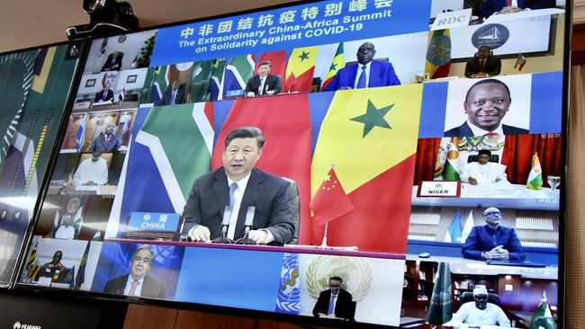 Ce qui était extraordinaire dans le sommet Chine-Afrique, c'est qu'il a tourné au coup de com en faveur de la Chine, y compris de la part de l'OMS. 