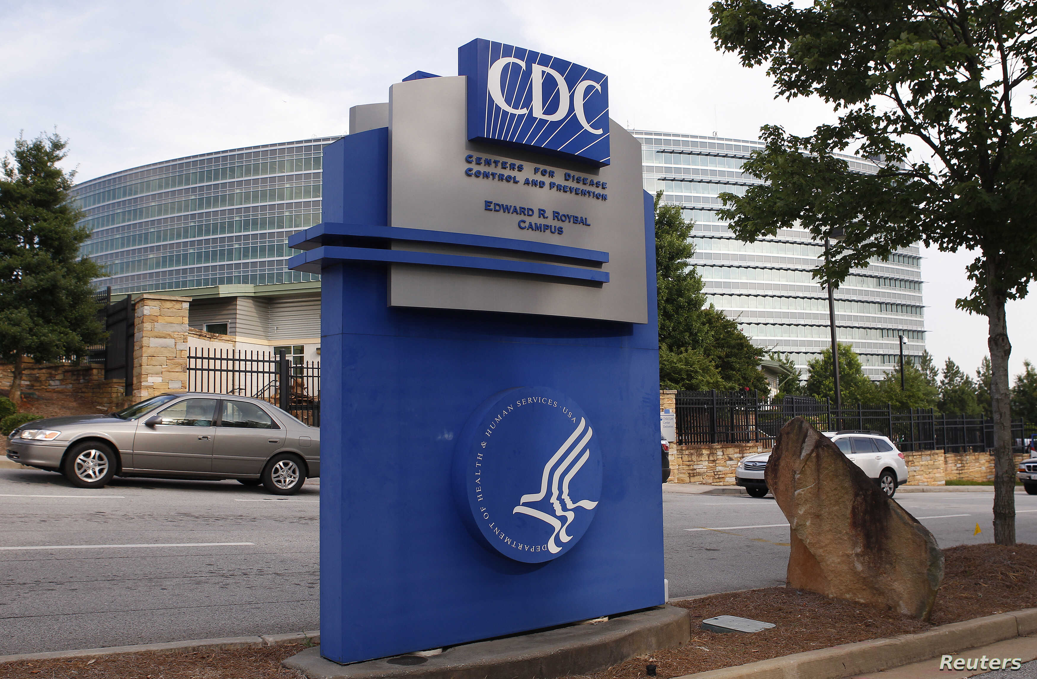 The Centers for Disease Control sign is seen at its main facility in Atlanta, Georgia June 20, 2014. U.S. authorities increased to 84 people their count of government workers potentially exposed to live anthrax at three laboratories in Atlanta as they investigated a breach in safety procedures for handling the deadly pathogen. Researchers in the CDC's high-security Bioterror Rapid Response and Advanced Technology laboratory realized they had sent live anthrax bacteria, instead of what they thought were harmless samples, to fellow scientists in two lower-security labs at the agency. REUTERS/Tami Chappell (UNITED STATES - Tags: HEALTH POLITICS) - RTR3UXYK