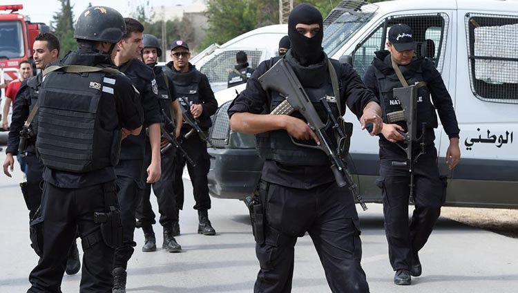 Les assaillants ont u00e9tu00e9 tuu00e9s apru00e8s avoir u00e9changu00e9 des tirs avec des gendarmes. 