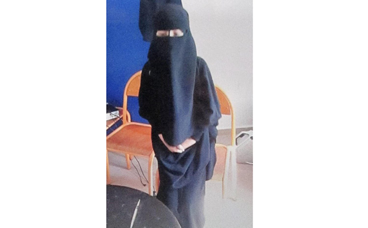 La fillette de 12 ans a surpris enseignants et le directeur en arrivant le niqab couvrant presque tout son visage.