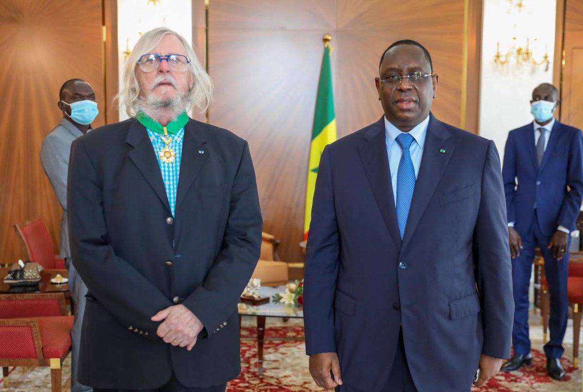 Didier Raoult chez Macky Sall